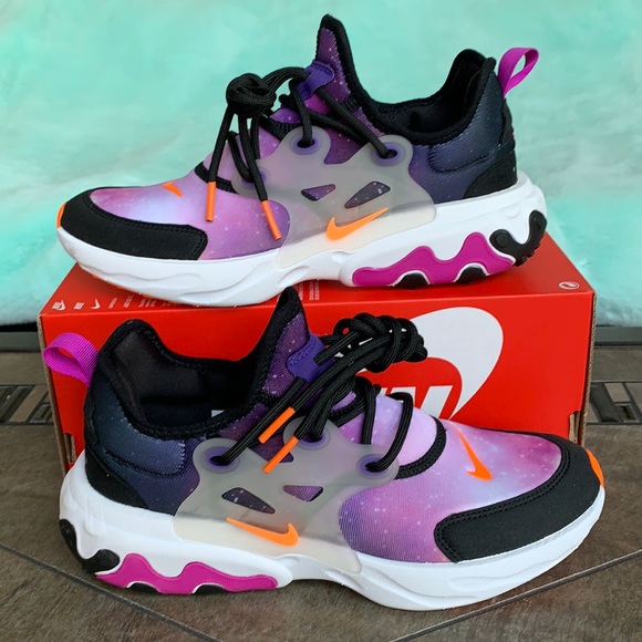 NIKE REACT PRESTO PRINT WMNS - Picture 2 of 16